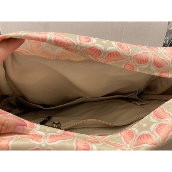 Petunia Pickle Bottom Boxy Backpack Shoulder Diaper Bag Blooming Brixham - Picture 8 of 9